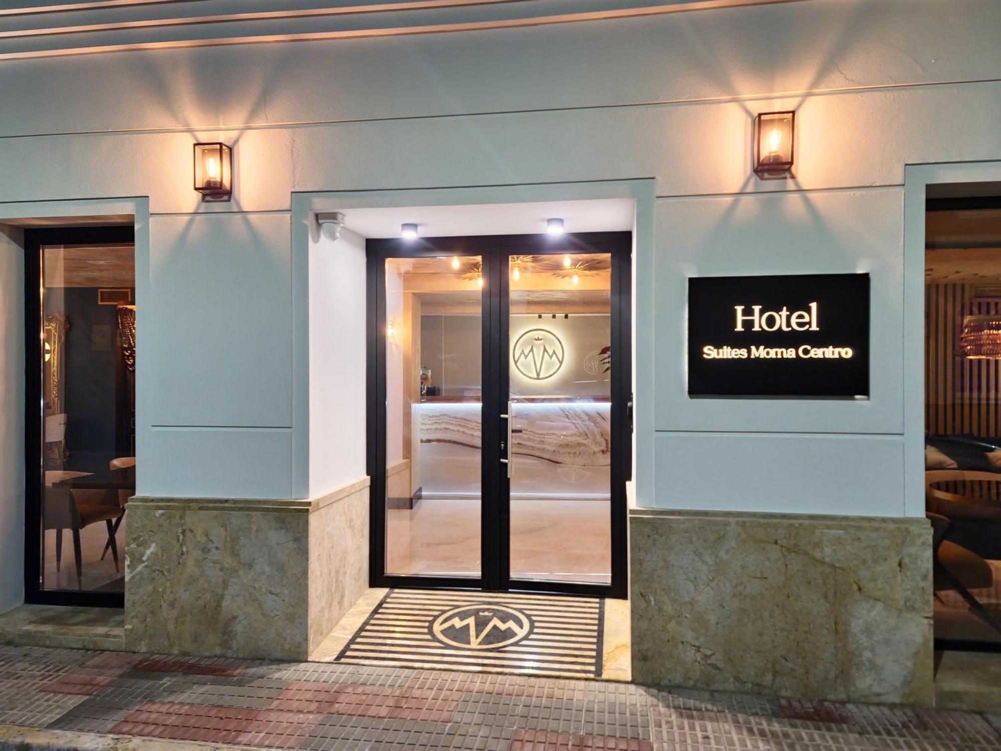 Hotel Suites Moma Centro Villanueva De La Serena Exteriör bild