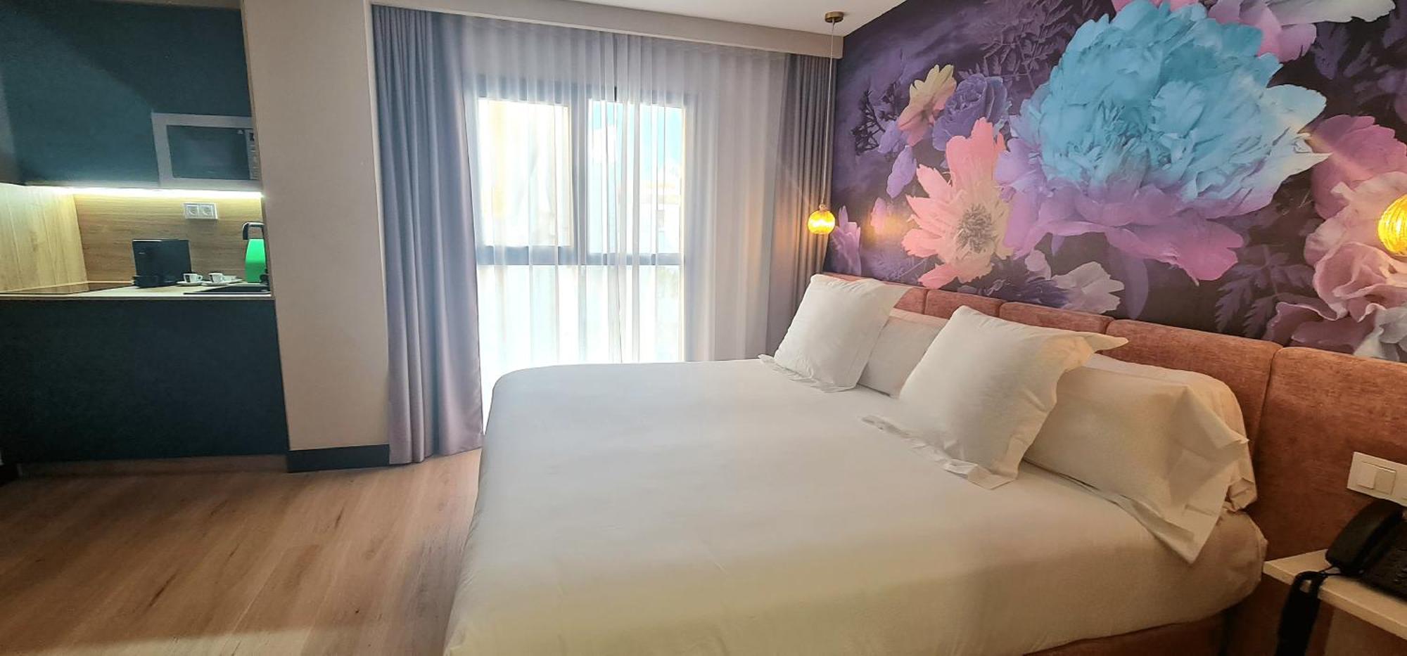 Hotel Suites Moma Centro Villanueva De La Serena Exteriör bild